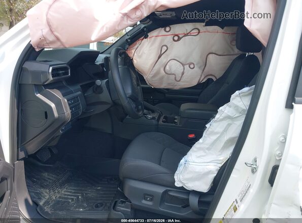 3TMLB5JN1RM056781 2024 TOYOTA TACOMA White Widok wnętrza z przodu