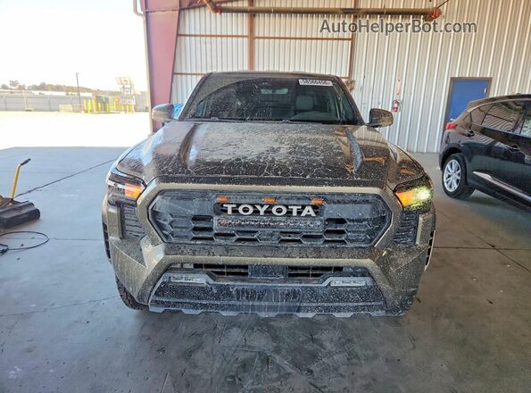 3TMLB5JN1RM062855 2024 TOYOTA TACOMA Green Вид спереду
