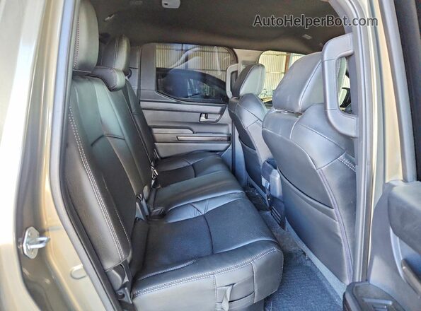 3TMLB5JN1RM062855 2024 TOYOTA TACOMA Green Вид задніх сидінь