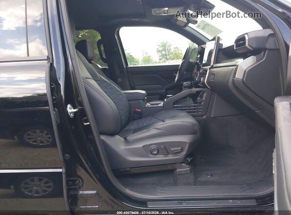 3TMLB5JN1SM188204 2025 TOYOTA TACOMA Black Вид салону спереду