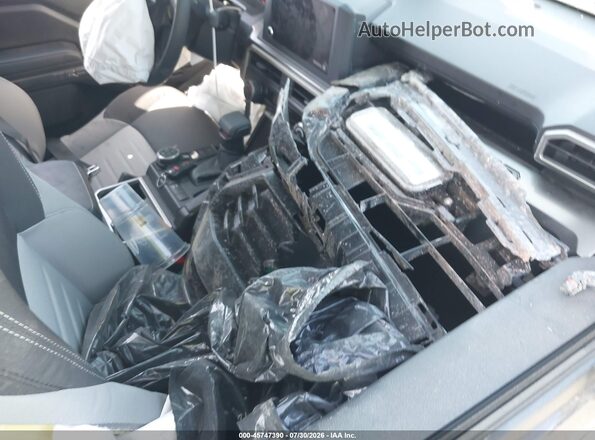 3TMLB5JN1TM264490 2026 TOYOTA TACOMA Gray Սալոնի դիմացի տեսք