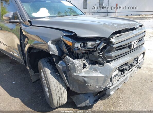 3TMLB5JN2RM004740 2024 TOYOTA TACOMA Gray Widok z przodu