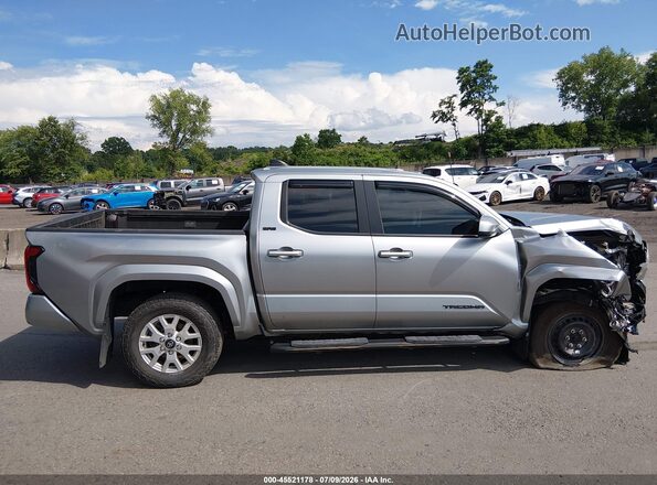 3TMLB5JN2RM005595 2024 TOYOTA TACOMA Silver Rear interior view