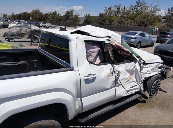 3TMLB5JN2RM006780 2024 TOYOTA TACOMA White 360 interior view