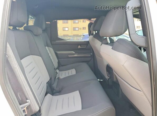 3TMLB5JN2RM043912 2024 TOYOTA TACOMA White Widok tylnych siedzeń