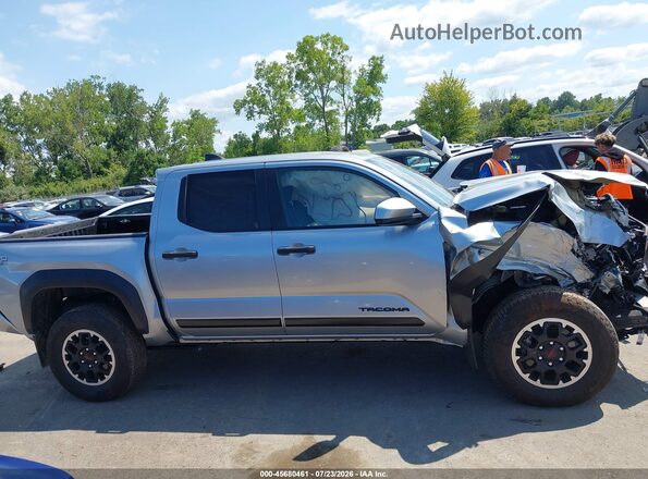 3TMLB5JN2RM057034 2024 TOYOTA TACOMA Gray Սալոնի 360 աստիճան տեսք