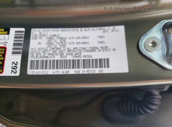 3TMLB5JN2RM061472 2024 TOYOTA TACOMA Green Widok komory silnika