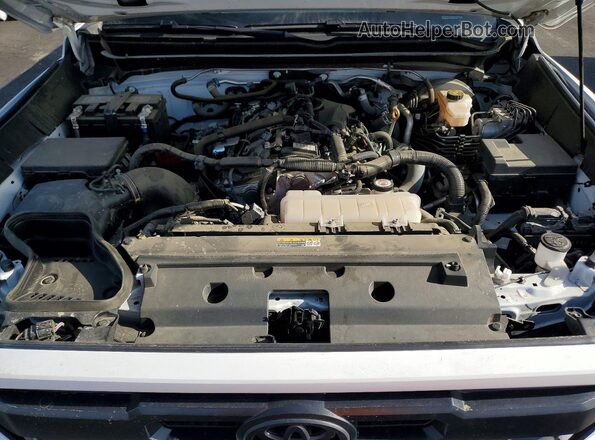 3TMLB5JN2SM093635 2025 TOYOTA TACOMA White უკანა სალონის ხედი