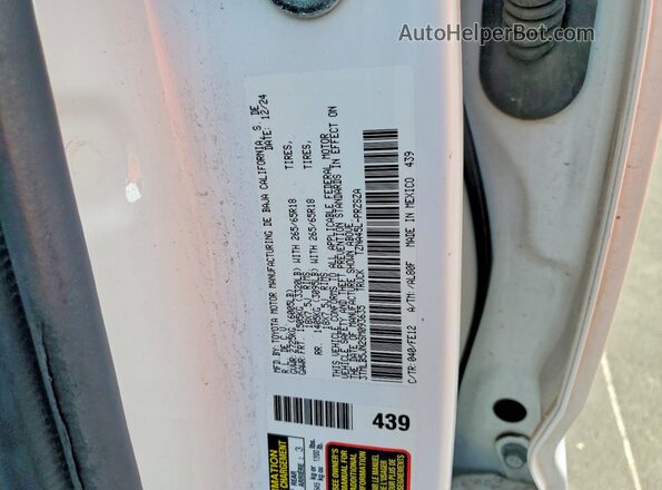 3TMLB5JN2SM093635 2025 TOYOTA TACOMA White ძრავის განყოფილების ხედი