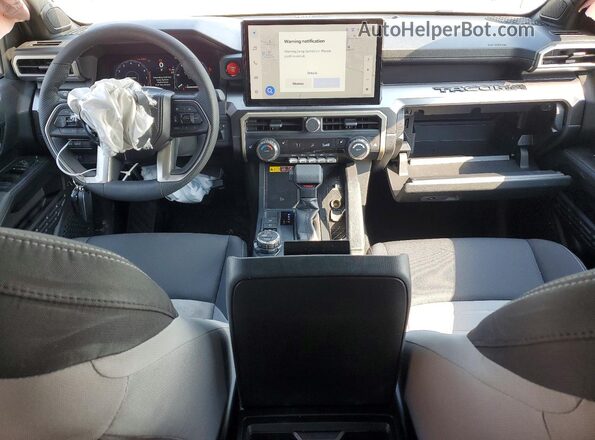 3TMLB5JN2SM197977 2025 TOYOTA TACOMA Белый Вид панели приборов