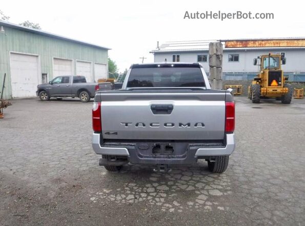 3TMLB5JN2TM210566 2026 TOYOTA TACOMA Silver უკანა ხედი