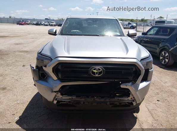 3TMLB5JN2TM237993 2026 TOYOTA TACOMA Silver უკანა სალონის ხედი