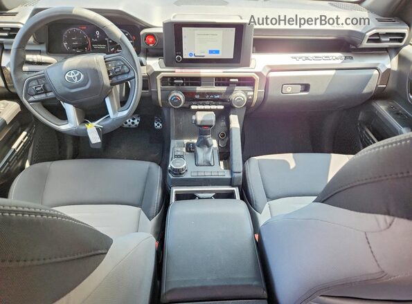 3TMLB5JN3SM193601 2025 TOYOTA TACOMA Tan Dashboard view