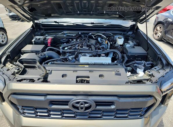 3TMLB5JN3SM193601 2025 TOYOTA TACOMA Tan Rear interior view