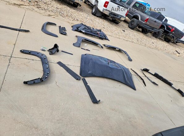 3TMLB5JN3TM257055 2026 TOYOTA TACOMA Серый Вид подкапотного пространства