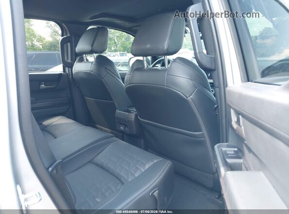 3TMLB5JN5RM018034 2024 TOYOTA TACOMA Silver VIN კოდის სტიკერის ხედი