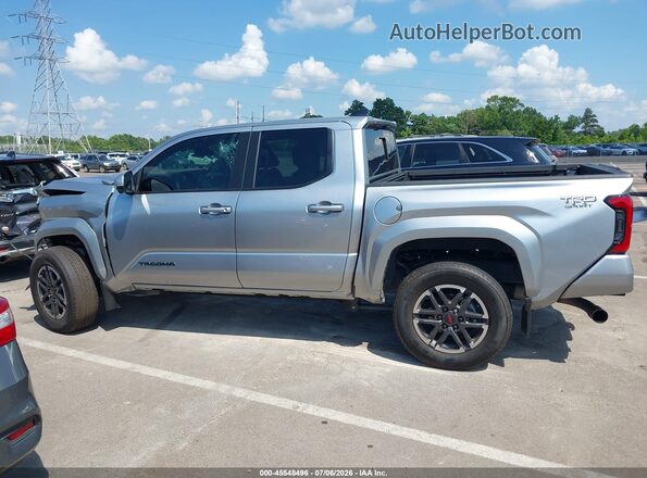 3TMLB5JN5RM018034 2024 TOYOTA TACOMA Silver სალონის 360-გრადუსიანი ხედი