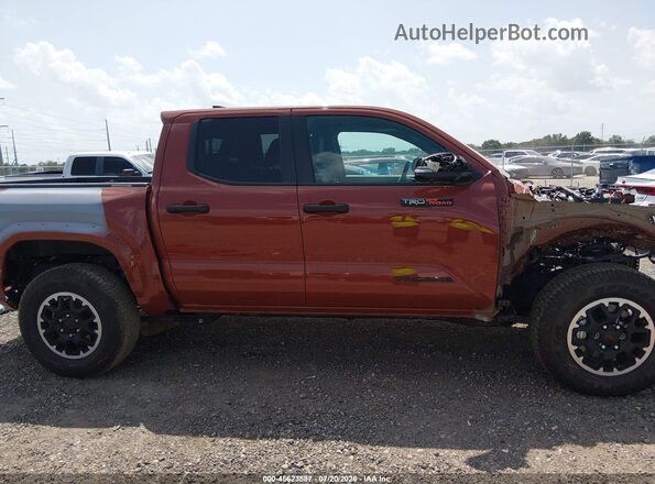 3TMLB5JN5SM114753 2025 TOYOTA TACOMA Orange Панорамний вид салону 360°