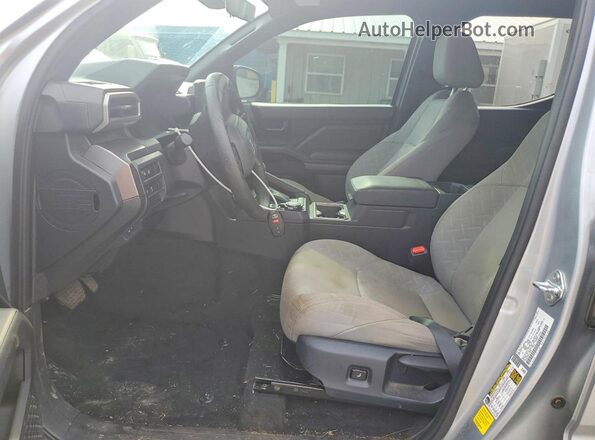 3TMLB5JN5SM130581 2025 TOYOTA TACOMA Silver Սալոնի դիմացի տեսք