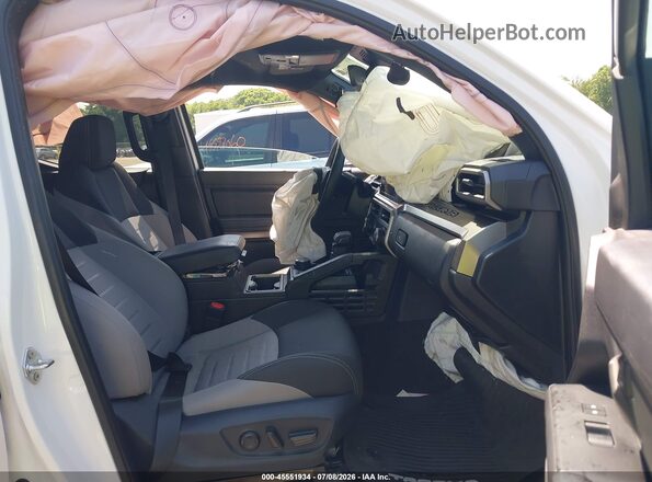 3TMLB5JN5SM177769 2025 TOYOTA TACOMA Белый Вид салона спереди