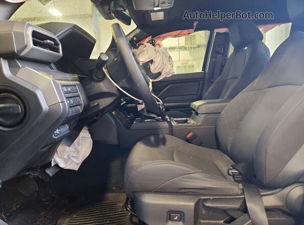 3TMLB5JN6SM126264 2025 TOYOTA TACOMA Blue Widok wnętrza z przodu