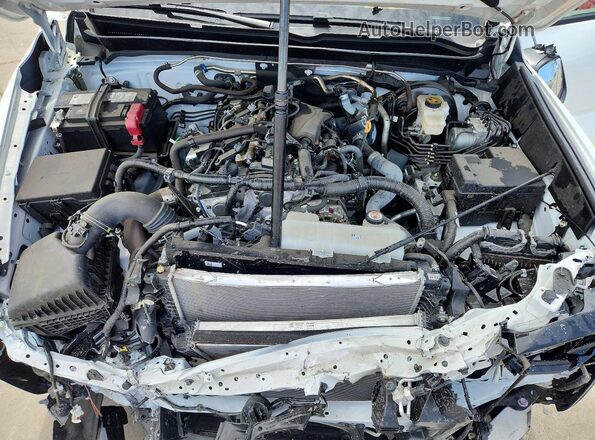 3TMLB5JN7SM121803 2025 TOYOTA TACOMA White Սալոնի հետևի տեսք
