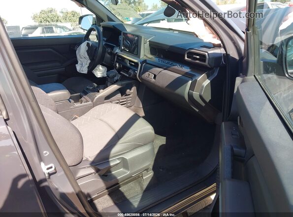 3TMLB5JN7SM185291 2025 TOYOTA TACOMA Gray Вид салону спереду