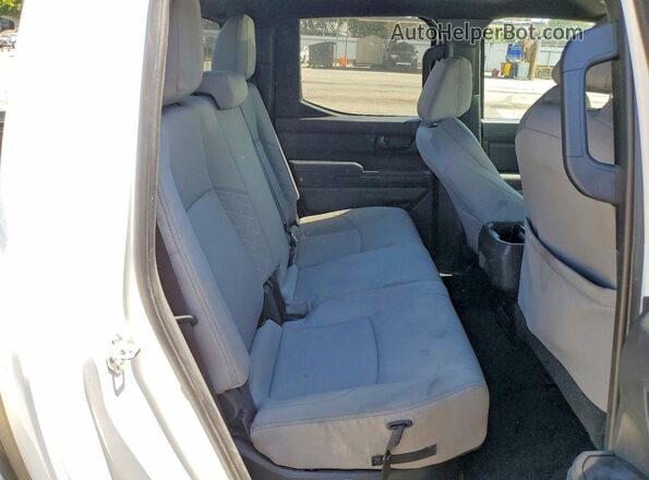 3TMLB5JN7SM197859 2025 TOYOTA TACOMA Белый Вид задних сидений