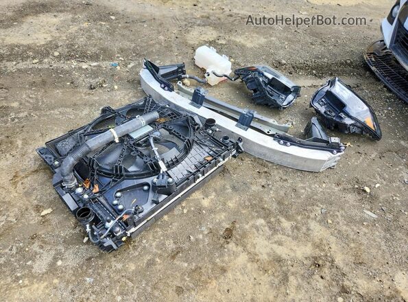 3TMLB5JN7TM219313 2026 TOYOTA TACOMA Gray ძრავის განყოფილების ხედი