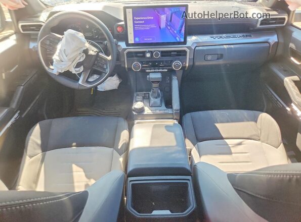 3TMLB5JN8RM054980 2024 TOYOTA TACOMA White Widok deski rozdzielczej