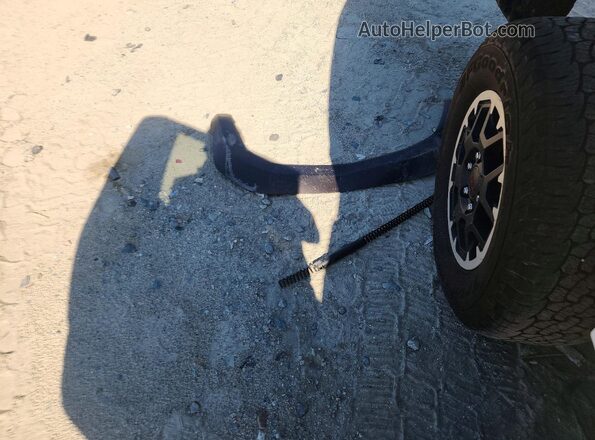 3TMLB5JN8RM054980 2024 TOYOTA TACOMA White Widok komory silnika