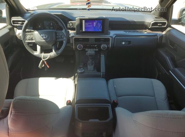 3TMLB5JN8RM061847 2024 TOYOTA TACOMA Black Widok deski rozdzielczej
