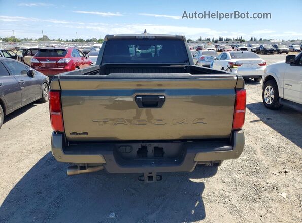 3TMLB5JN8SM116691 2025 TOYOTA TACOMA Gold Rear view