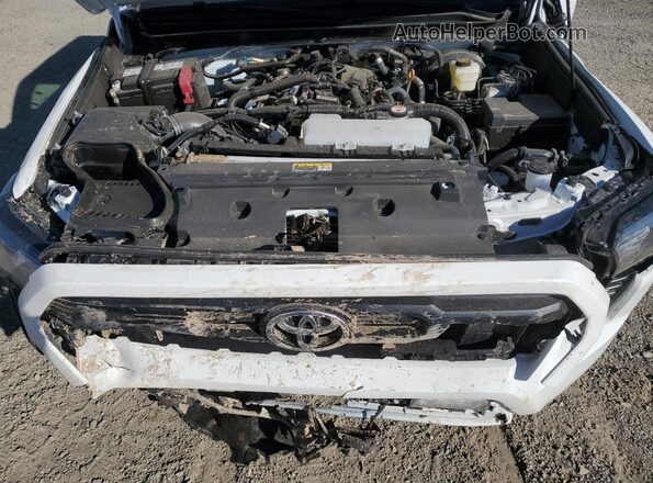 3TMLB5JN8SM151313 2025 TOYOTA TACOMA White Vista interior trasera