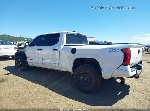 3TMLB5JN8TM215044 2026 TOYOTA TACOMA White 360 interior view