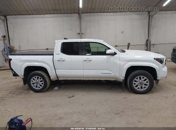3TMLB5JN9SM174423 2025 TOYOTA TACOMA White Вид задньої частини салону