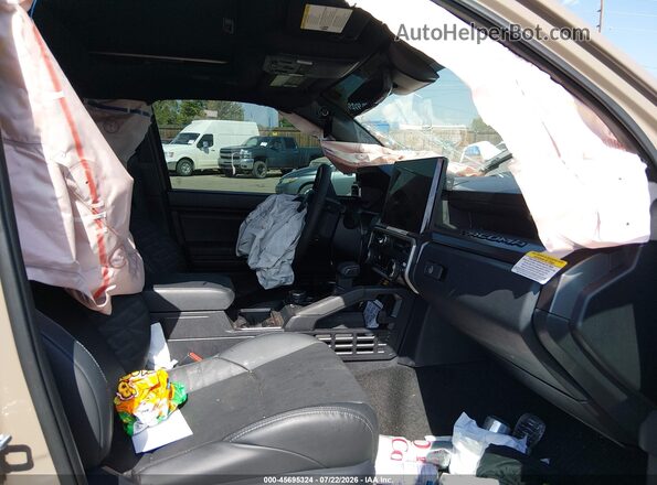 3TMLB5JN9TM243919 2026 TOYOTA TACOMA Brown Front interior view
