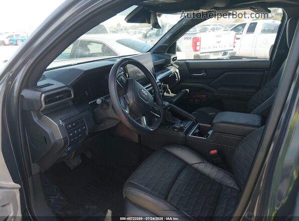 3TMLB5JNXRM024136 2024 TOYOTA TACOMA Gray Front interior view