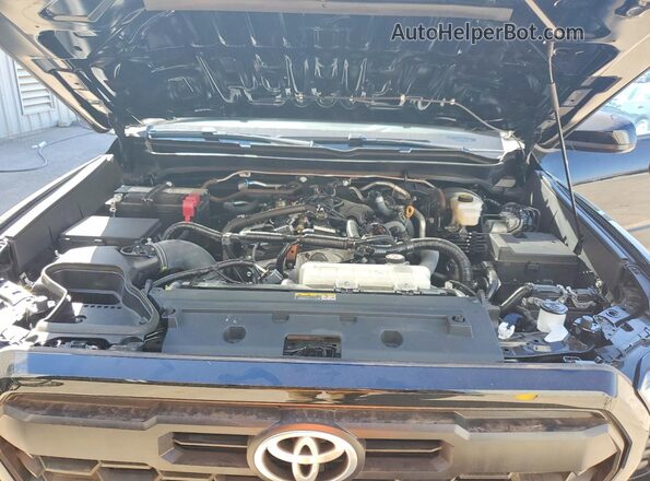 3TMLB5JNXRM028607 2024 TOYOTA TACOMA Black Rear interior view