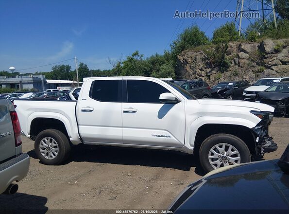 3TMLB5JNXSM192588 2025 TOYOTA TACOMA White Widok wnętrza 360 stopni