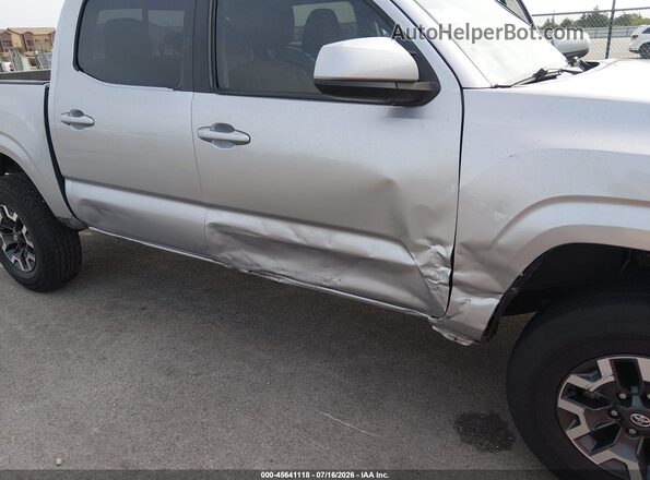 3TYAX5GN6PT073772 2023 TOYOTA TACOMA Silver Widok z przodu
