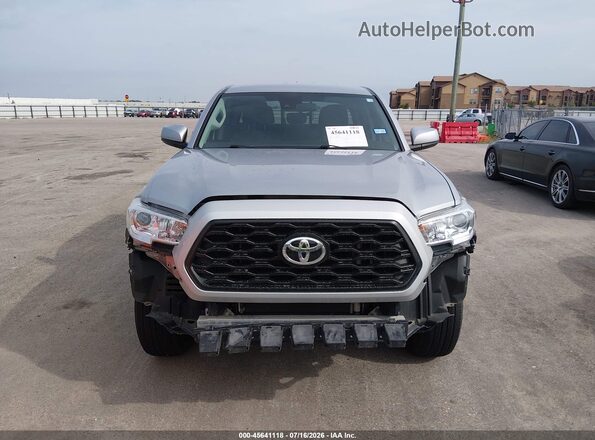 3TYAX5GN6PT073772 2023 TOYOTA TACOMA Silver Widok zestawu wskaźników