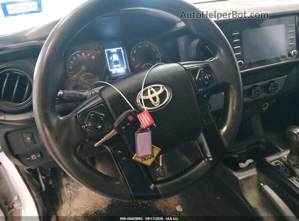 3TYAX5GN9MT019717 2021 TOYOTA TACOMA White Widok deski rozdzielczej