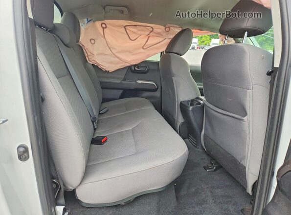 3TYBZ5DN8PT002981 2023 TOYOTA TACOMA White Widok tylnych siedzeń