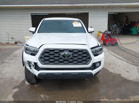 3TYCZ5AN1PT148826 2023 TOYOTA TACOMA White უკანა სალონის ხედი
