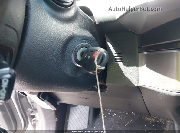 3TYCZ5AN2LT003501 2020 TOYOTA TACOMA Silver Vista del salpicadero