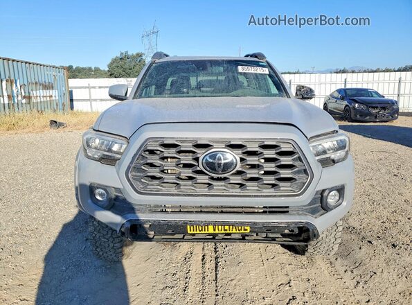 3TYCZ5AN2MT015925 2021 TOYOTA TACOMA Gray Widok z przodu