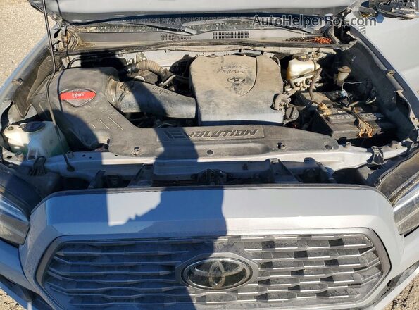 3TYCZ5AN2MT015925 2021 TOYOTA TACOMA Gray Widok wnętrza z tyłu
