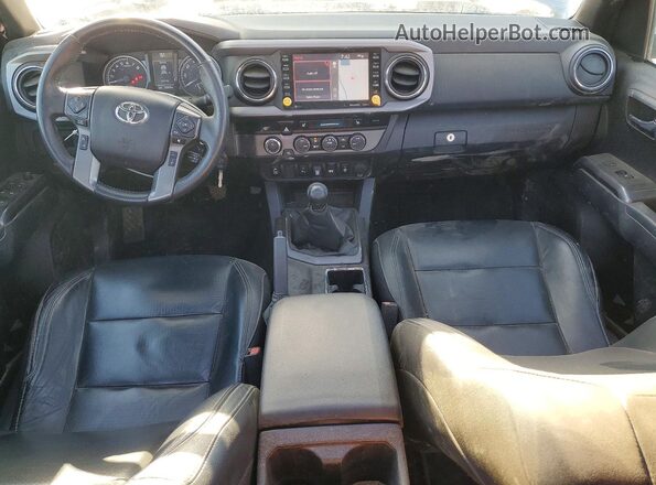 3TYCZ5AN2MT015925 2021 TOYOTA TACOMA Gray Widok deski rozdzielczej