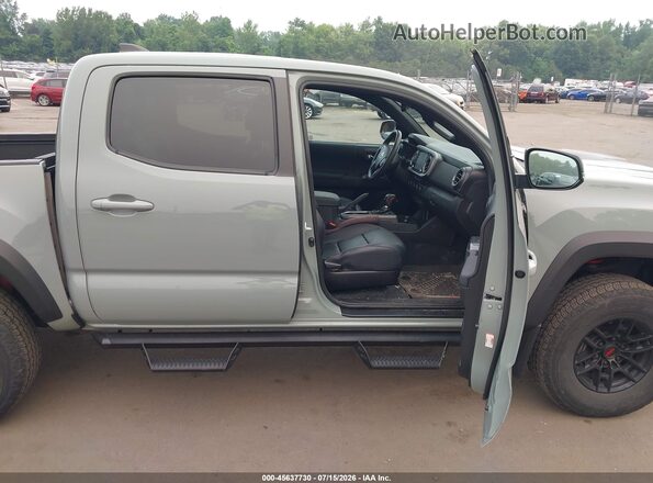 3TYCZ5AN3MT048495 2021 TOYOTA TACOMA Green წინა სალონის ხედი